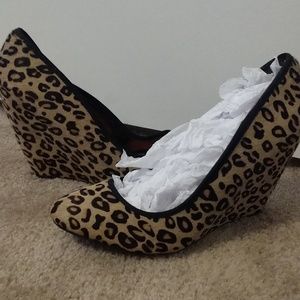 Steve madden cheetah wedge
